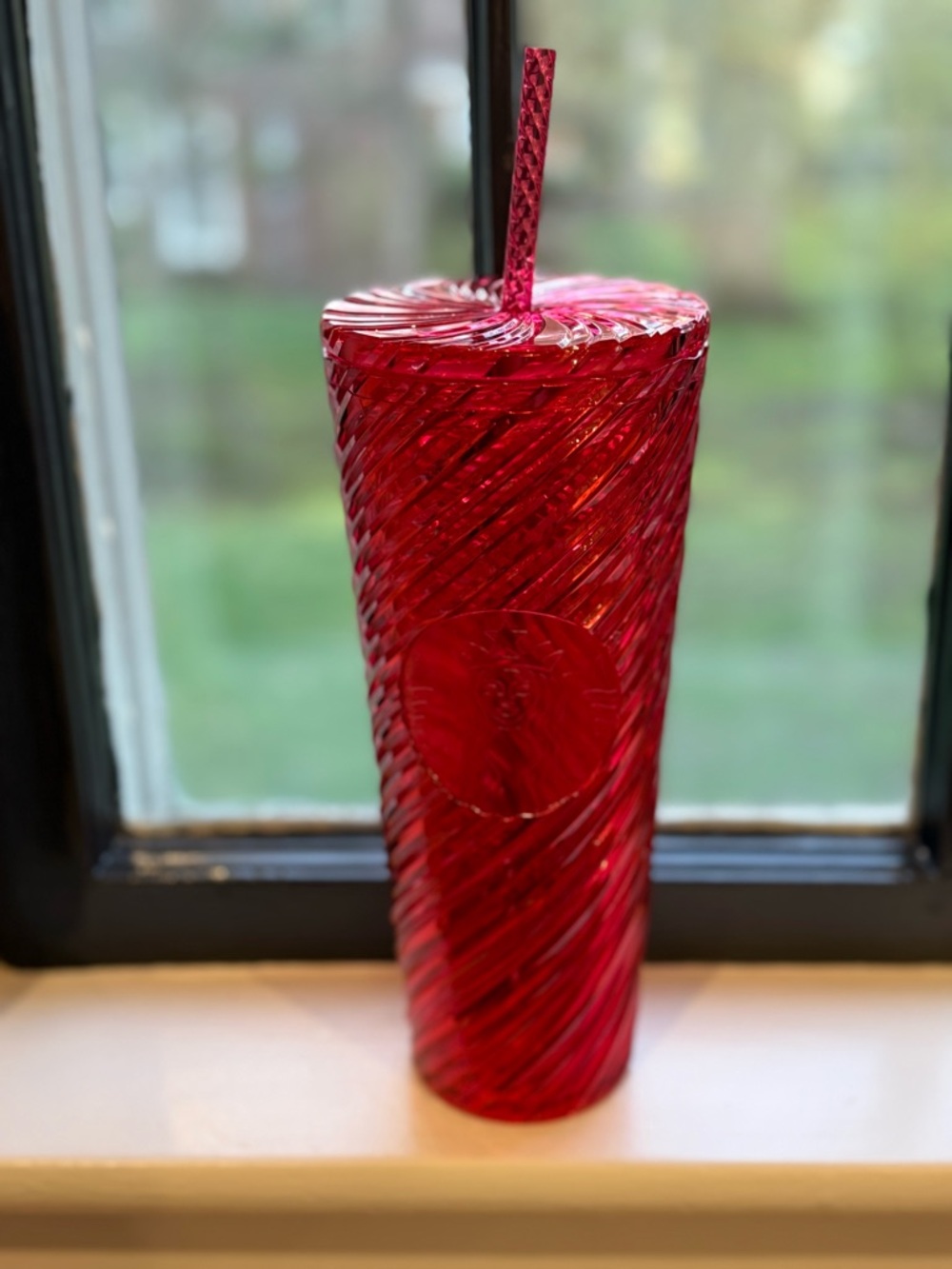 Brand New Starbucks Red Textured Reusable Venti Tumbler with Straw